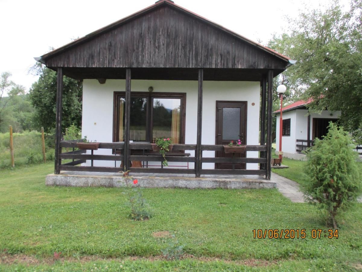 Комплексы для отдыха с коттеджами/бунгало Lucky Bungalows Елена-20