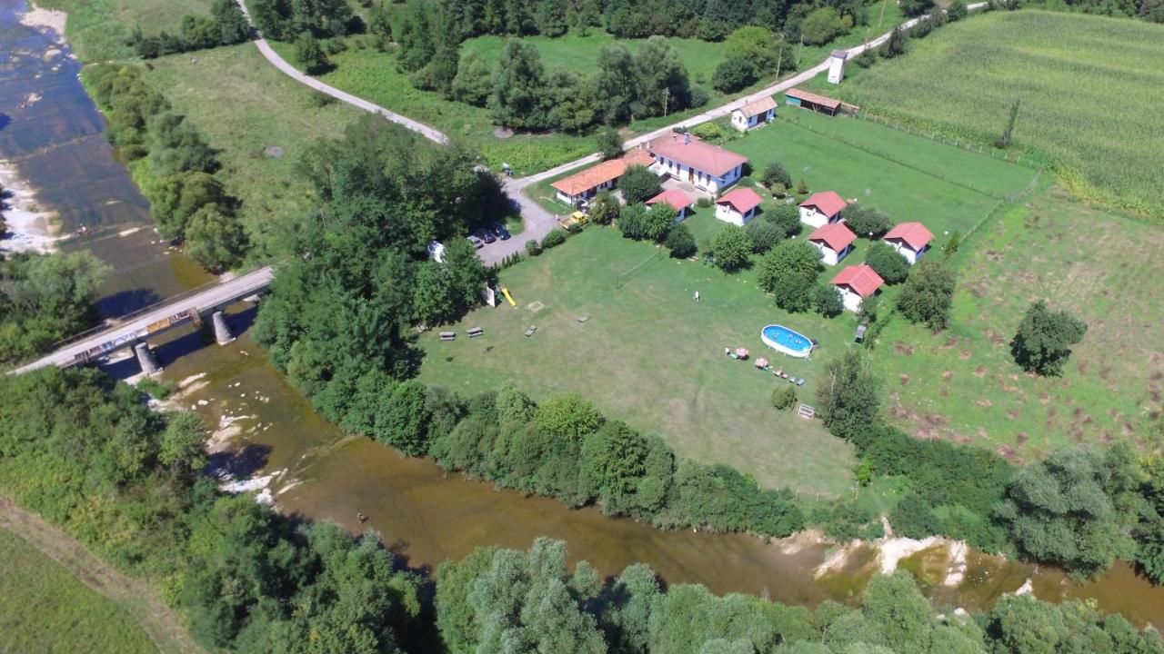 Комплексы для отдыха с коттеджами/бунгало Lucky Bungalows Елена-5
